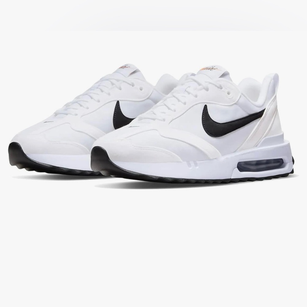 Nike Air Max Dawn Women shoes brand new in their box. Size 8